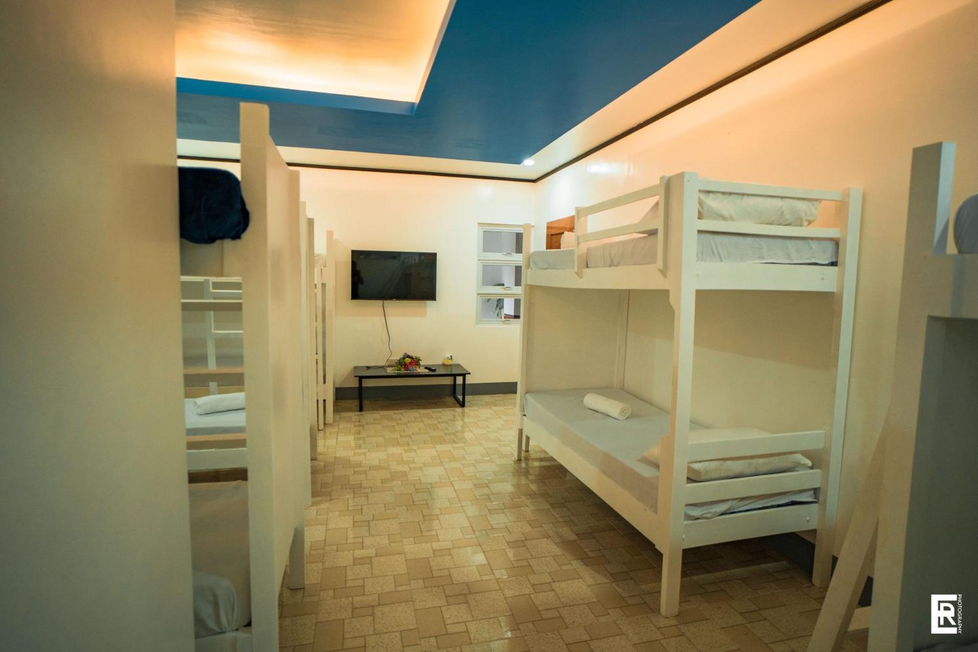 Bernese Resort Hotel Powered By Cocotel Ligao Oda fotoğraf